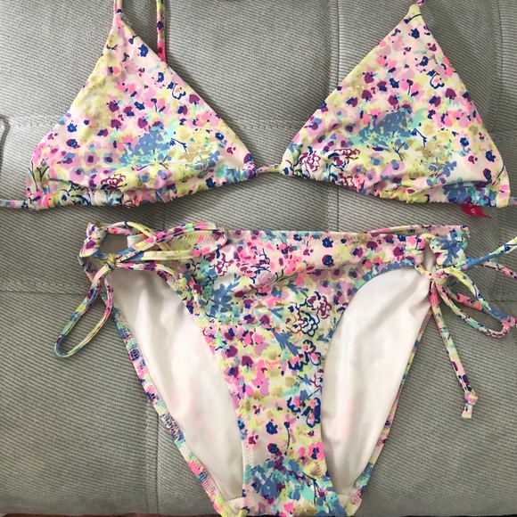 Victoria's Secret Other - Victoria’s Secret string bikini